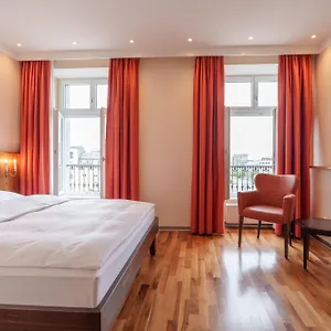 https://hotel-schweizerhof-basel.hotelsbaselswitzerland.com