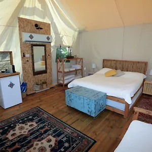 Colonia Rest House Glamping אוהל מפואר